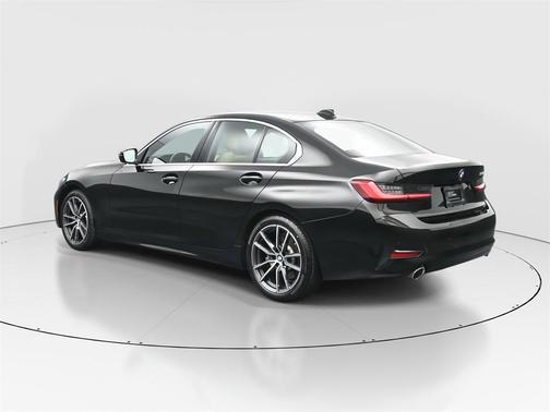 2021 BMW 330 i