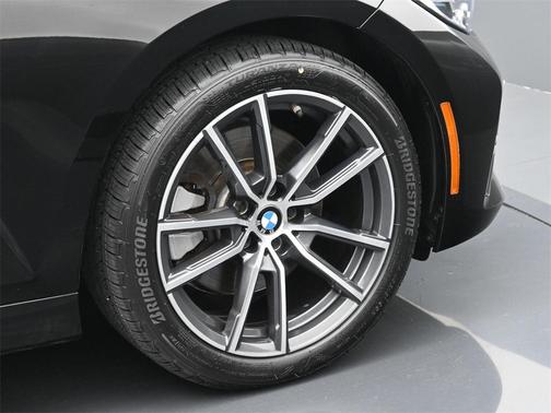 2021 BMW 330 i