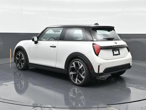 2025 MINI Hardtop ICONIC