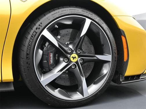 2023 Ferrari SF90 Spider Base