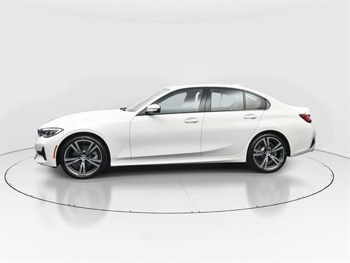 2022 BMW 330 i