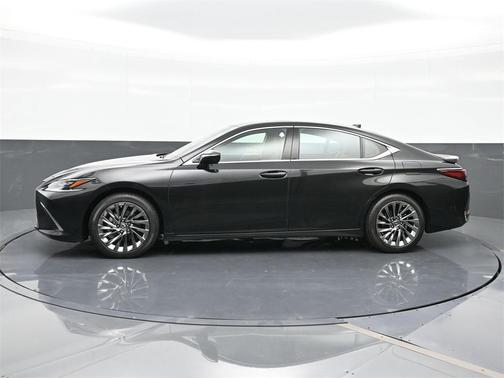 2024 Lexus ES 300h Ultra Luxury