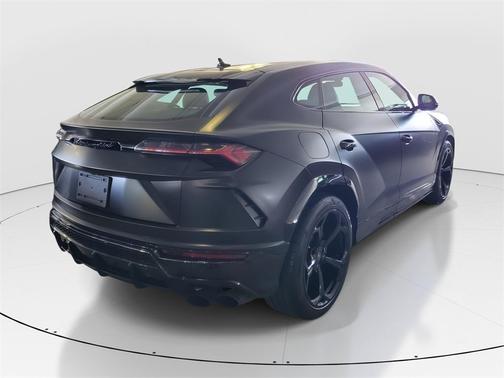 2019 Lamborghini Urus Base