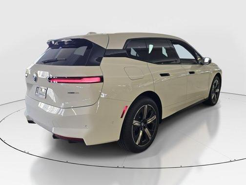 2026 BMW iX xDrive45