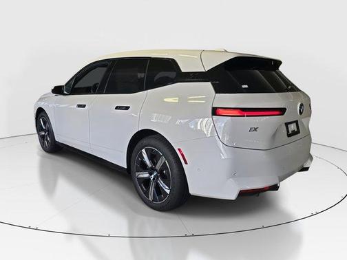 2026 BMW iX xDrive45