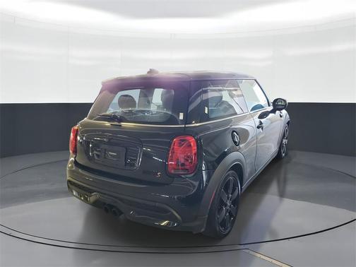 2023 MINI Hardtop Cooper