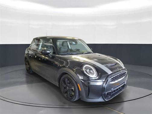 2023 MINI Hardtop Cooper