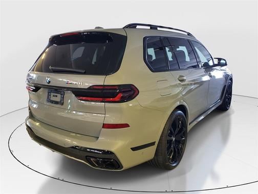 2026 BMW X7 M60i