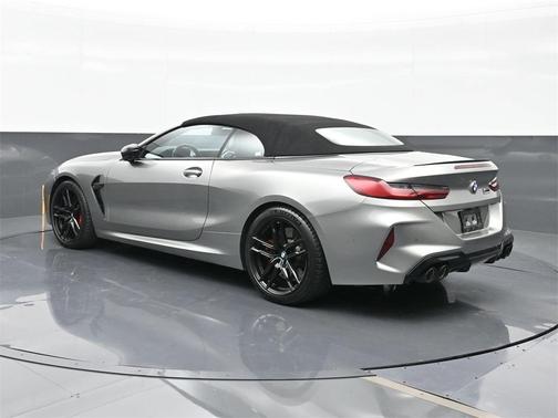 2022 BMW M8 Competition