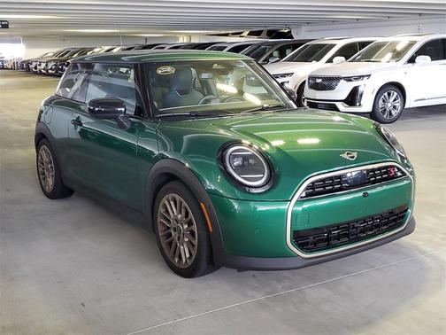 2025 MINI Hardtop ICONIC