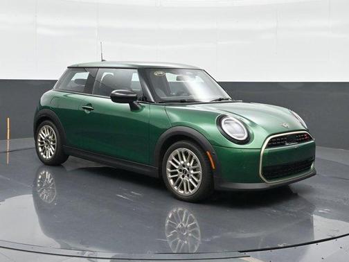 2025 MINI Hardtop ICONIC