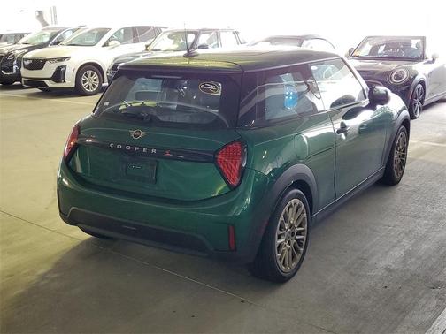 2025 MINI Hardtop ICONIC