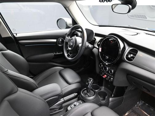 2023 MINI Hardtop Cooper