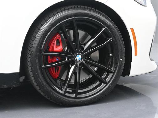 2023 BMW 230 i xDrive