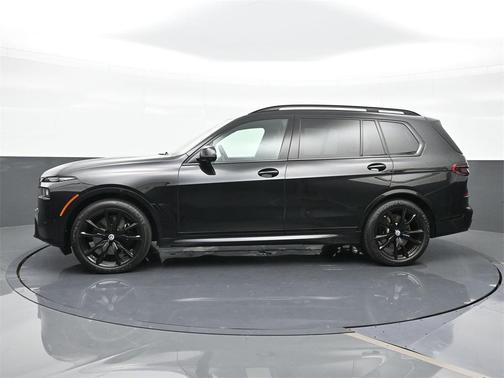 2024 BMW X7 M60i