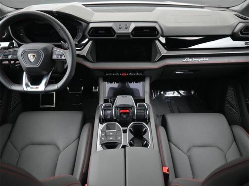 2025 Lamborghini Urus SE