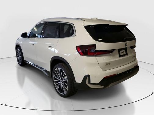 Alpine White 2026 BMW X1 xDrive28i