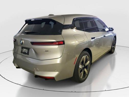 2026 BMW iX xDrive45