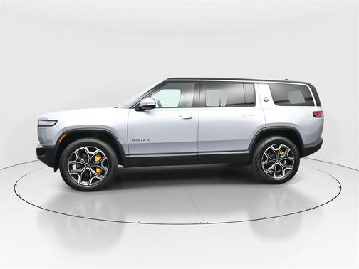 2024 Rivian R1S Adventure Quad Motor Large Pack