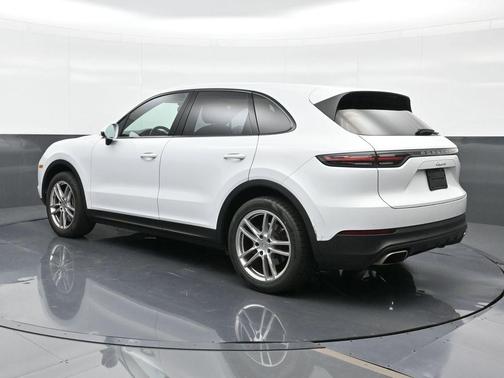 Carrara White Metallic 2021 Porsche Cayenne Base