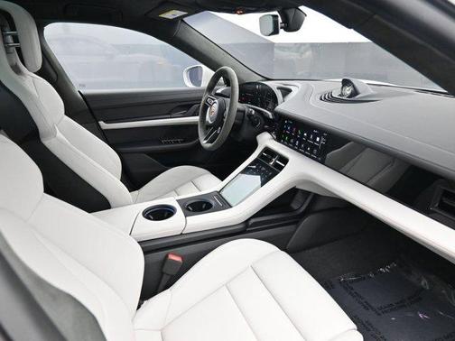 2023 Porsche Taycan GTS