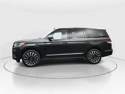 2022 Lincoln Navigator Black Label
