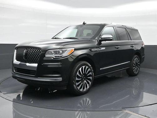 2022 Lincoln Navigator Black Label