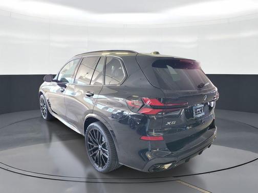 Black Sapphire Metallic 2026 BMW X5 sDrive40i