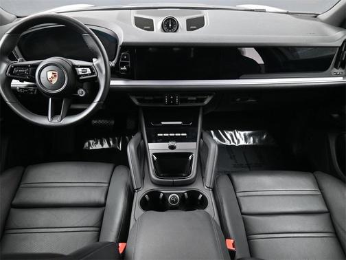 2024 Porsche Cayenne Base