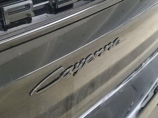 2024 Porsche Cayenne Base