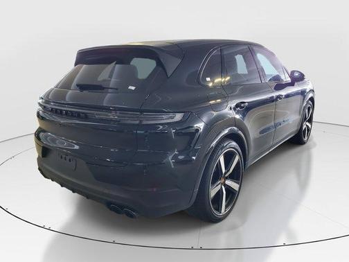 2024 Porsche Cayenne Base