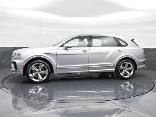 2025 Bentley Bentayga 