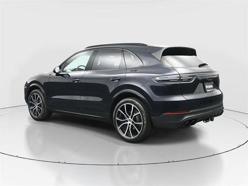 2023 Porsche Cayenne S Platinum Edition