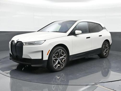 Alpine White 2024 BMW iX xDrive50