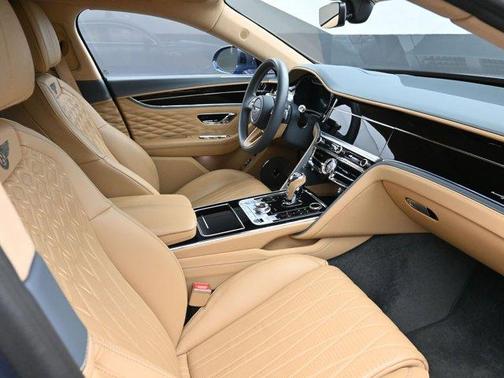 2023 Bentley Flying Spur 
