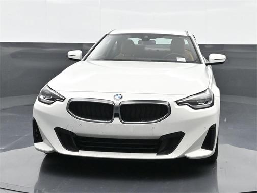 2024 BMW 230 i