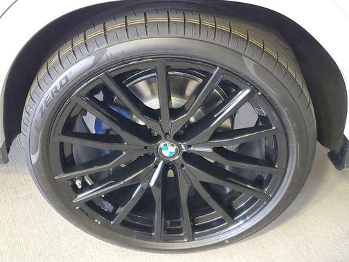 Alpine White 2026 BMW X6 xDrive40i