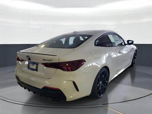 Alpine White 2026 BMW M440 i