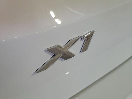 Alpine White 2026 BMW X1 xDrive28i