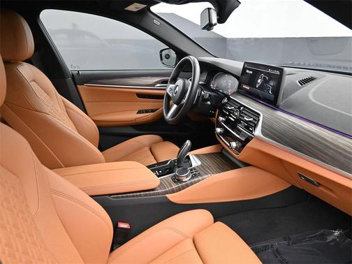 2023 BMW 540 i