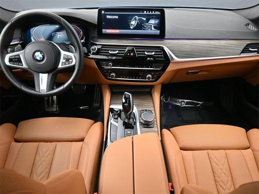 2023 BMW 540 i
