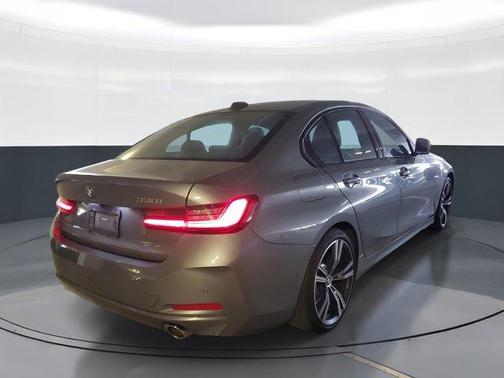 2023 BMW 330 i