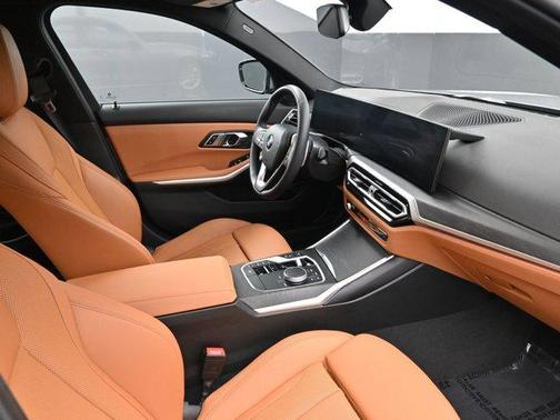 2023 BMW 330 i