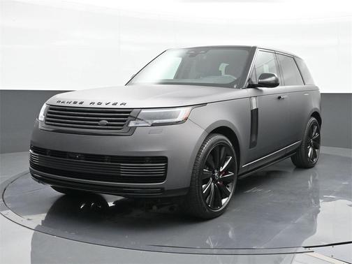 2025 Land Rover Range Rover P615 SV
