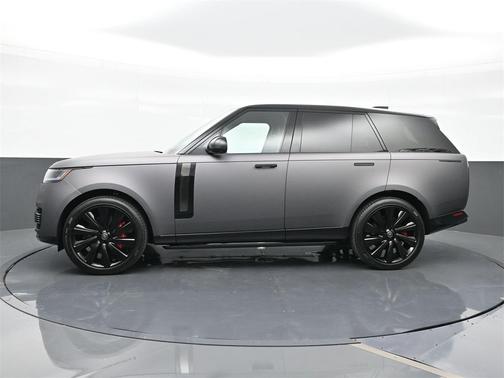 2025 Land Rover Range Rover P615 SV