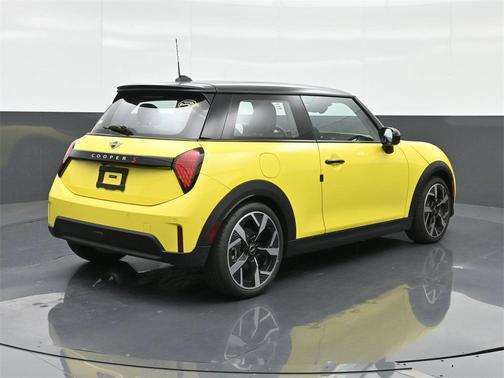 2025 MINI Hardtop SIGNATURE PLUS
