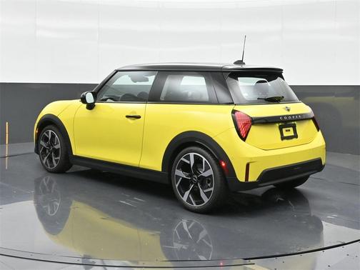 2025 MINI Hardtop SIGNATURE PLUS
