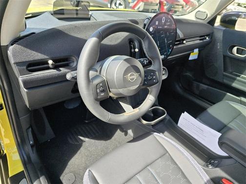 2025 MINI Hardtop SIGNATURE PLUS