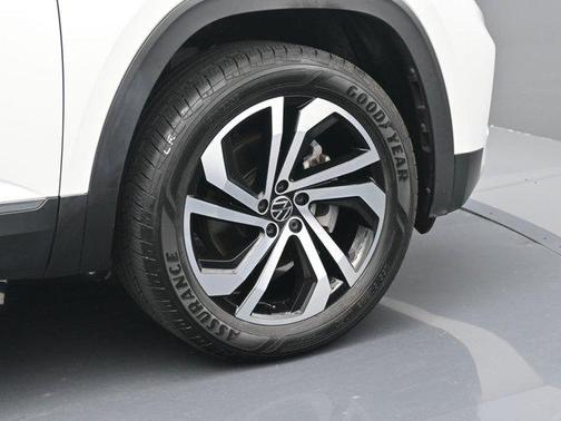 2023 Volkswagen Atlas Cross Sport 2.0T SEL