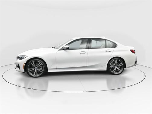 2022 BMW 330 i